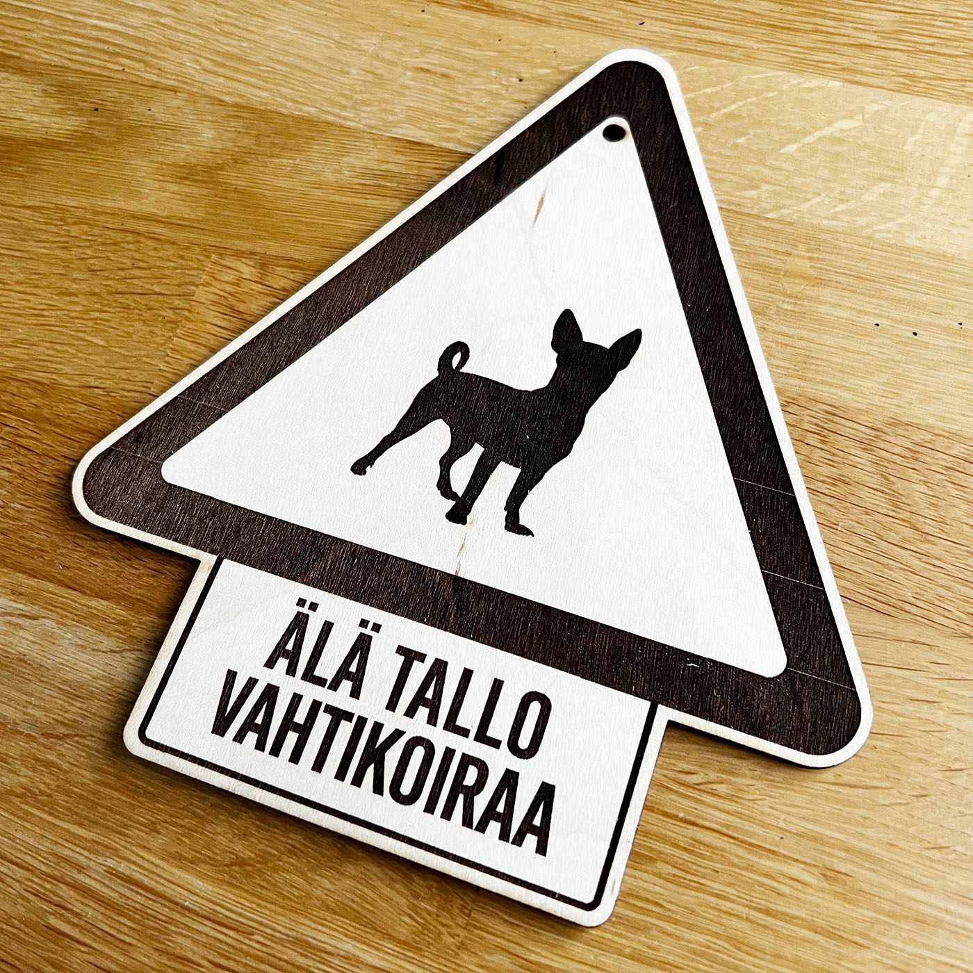 Älä tallo vahtikoiraa